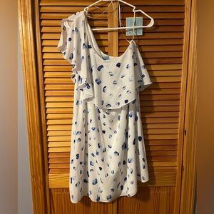 NWT CeCe floating petals Dotted Ruffle Dress